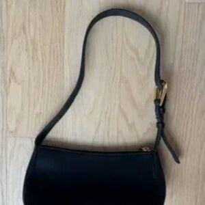 NWOT Madewell The Sculptural-Buckle Shoulder Bag